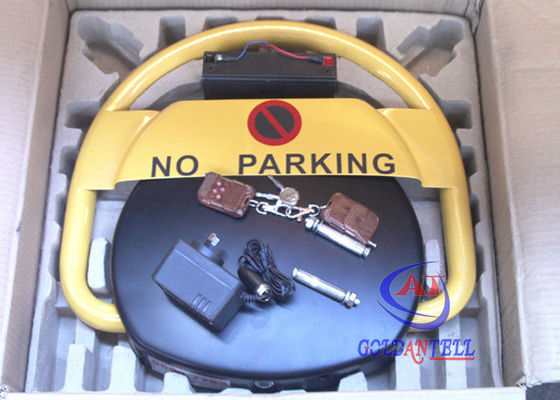 Outdoor IP62 Waterproof Soloar Parking Lock , Intelligent 30M Remote Parking Space Lock