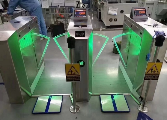 8 Inch LCD Screen ESD Turnstile Gate System With Foot Pedal and Wristband