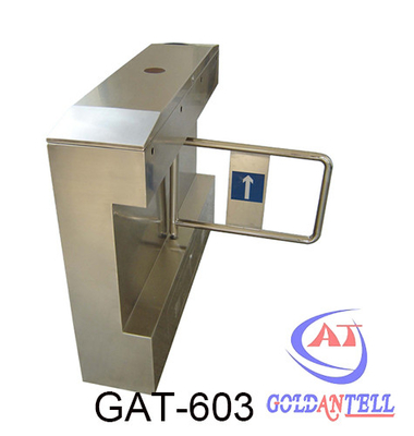CE Disetujui 180 Derajat Angle Swing Arm Barrier / Automatic Pedestrian Swing Barrier