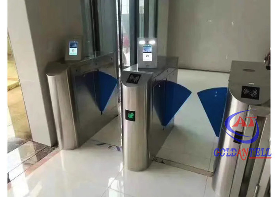 Pembaca RFID Tcp / Ip Flap Barrier Gate Indoor Outdoor